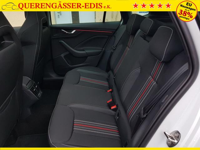 Skoda / Kamiq / Wei&szlig; / Monte Carlo AHK / / , Beispielbilder, ggf. teilweise mit Sonderausstattung