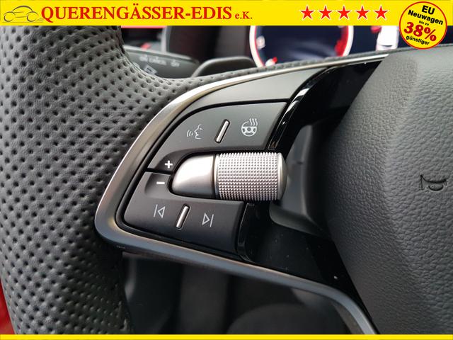 Skoda / Kamiq / Rot / Monte Carlo / / , Beispielbilder, ggf. teilweise mit Sonderausstattung