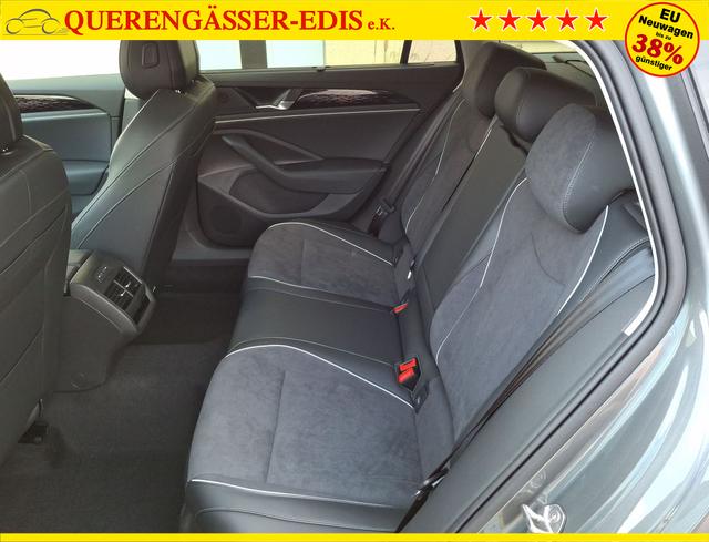 Volkswagen / Passat Variant / Grau / / / , Beispielbilder, ggf. teilweise mit Sonderausstattung