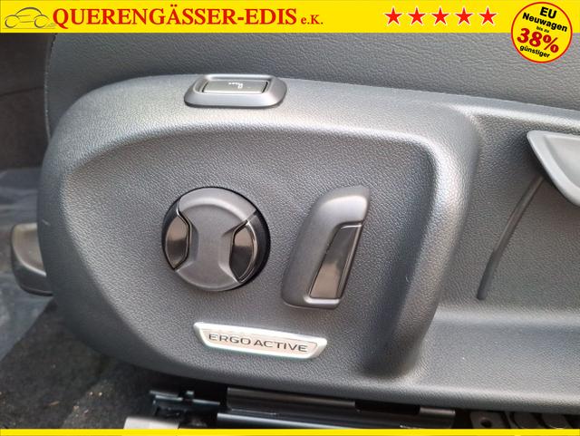 Volkswagen / Passat Variant / Grau / / / , Beispielbilder, ggf. teilweise mit Sonderausstattung