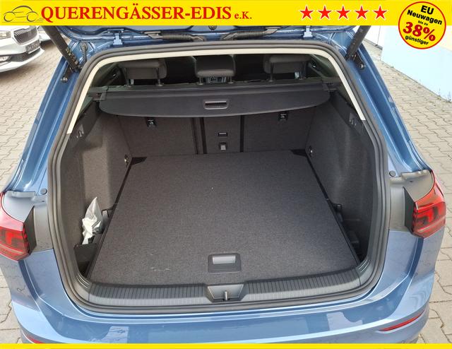 Volkswagen / Golf Variant / / Blue Anemone / / , Beispielbilder, ggf. teilweise mit Sonderausstattung