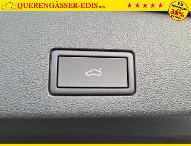 Volkswagen / Golf Variant / / Blue Anemone / / , Beispielbilder, ggf. teilweise mit Sonderausstattung