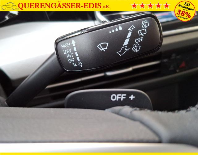 Volkswagen / Golf Variant / / Blue Anemone / / , Beispielbilder, ggf. teilweise mit Sonderausstattung