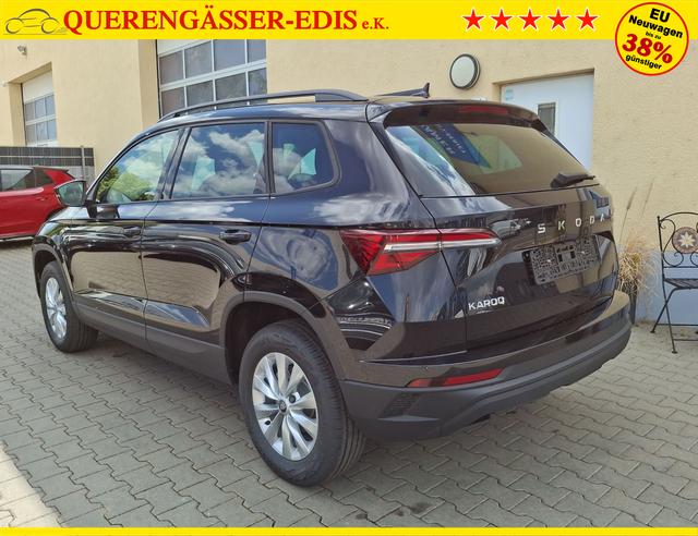 Skoda / Karoq / Schwarz / 130 Jahre + AHK / / , Beispielbilder, ggf. teilweise mit Sonderausstattung