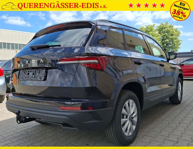 Skoda / Karoq / Schwarz / 130 Jahre + AHK / / , Beispielbilder, ggf. teilweise mit Sonderausstattung
