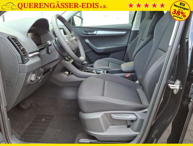 Skoda / Karoq / Schwarz / 130 Jahre + AHK / / , Beispielbilder, ggf. teilweise mit Sonderausstattung