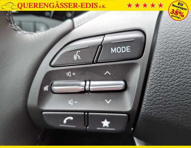 Hyundai / i30 / Schwarz / Family / / , Beispielbilder, ggf. teilweise mit Sonderausstattung