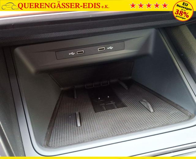 Cupra / Leon Sportstourer / Schwarz / Basis / / , Beispielbilder, ggf. teilweise mit Sonderausstattung