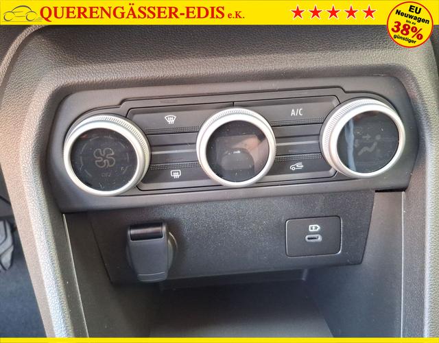 Dacia / Jogger / Grau / Expression / Urban Grey / , Beispielbilder, ggf. teilweise mit Sonderausstattung