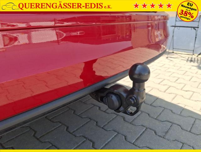 Volkswagen / Golf Variant / Rot / Ltd People AHK / Red Kings / , Beispielbilder, ggf. teilweise mit Sonderausstattung