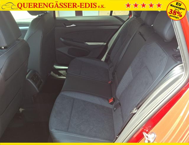 Volkswagen / Golf Variant / Rot / Ltd People AHK / Red Kings / , Beispielbilder, ggf. teilweise mit Sonderausstattung