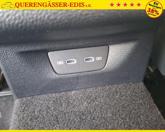 Volkswagen / Golf Variant / Rot / Ltd People AHK / Red Kings / , Beispielbilder, ggf. teilweise mit Sonderausstattung
