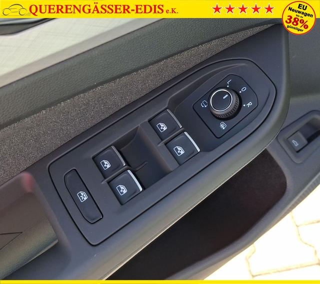 Volkswagen / Golf Variant / Weiß / Ltd People / / , Beispielbilder, ggf. teilweise mit Sonderausstattung