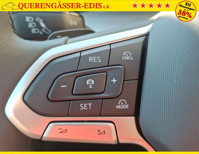 Volkswagen / Golf Variant / Weiß / Ltd People / / , Beispielbilder, ggf. teilweise mit Sonderausstattung