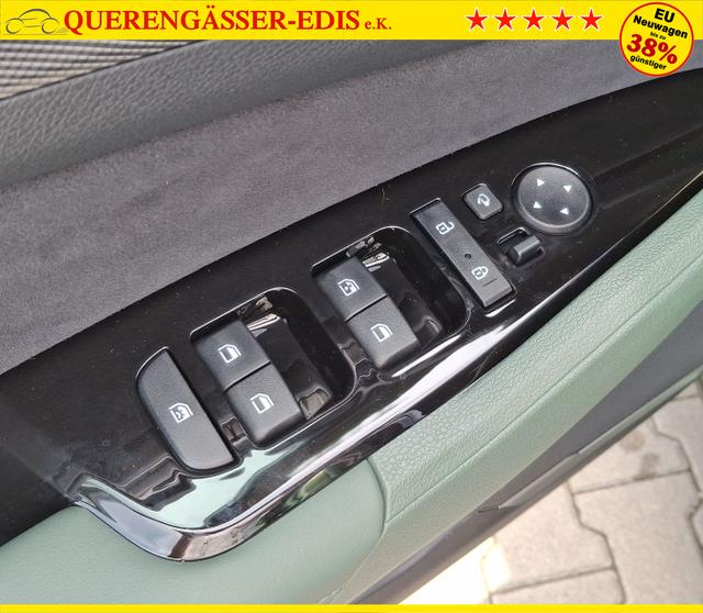 Kia / Sportage / Grün / Edition 30 / / , Beispielbilder, ggf. teilweise mit Sonderausstattung