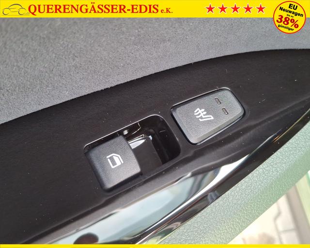 Kia / Sportage / Grün / Edition 30 / / , Beispielbilder, ggf. teilweise mit Sonderausstattung