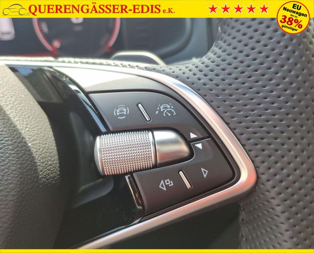 Skoda / Karoq / Grau / Sportline +AHK / / , Beispielbilder, ggf. teilweise mit Sonderausstattung