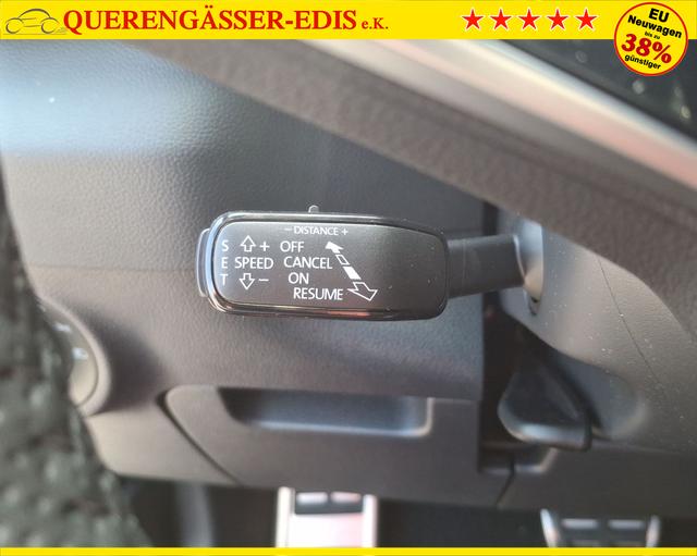 Skoda / Karoq / Grau / Sportline +AHK / / , Beispielbilder, ggf. teilweise mit Sonderausstattung