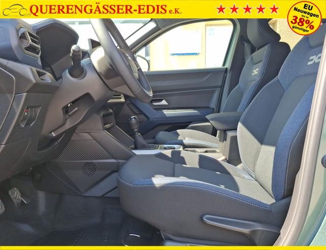 Dacia / Duster / Grün / Journey / / , Beispielbilder, ggf. teilweise mit Sonderausstattung