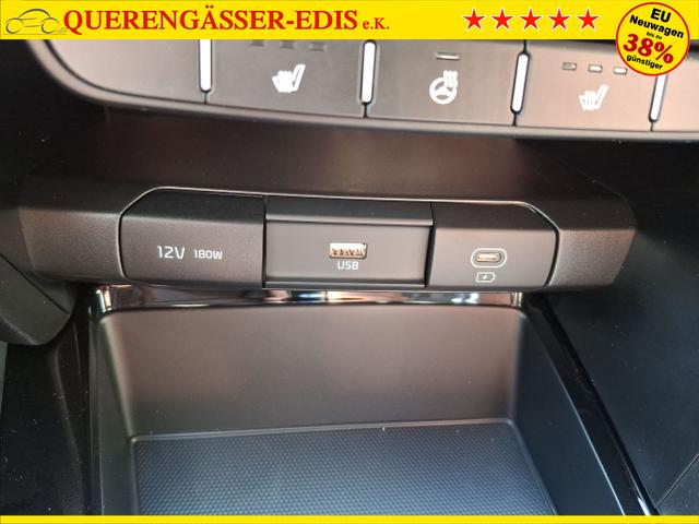 Kia / Ceed / Grün / Edition 30 / / , Beispielbilder, ggf. teilweise mit Sonderausstattung
