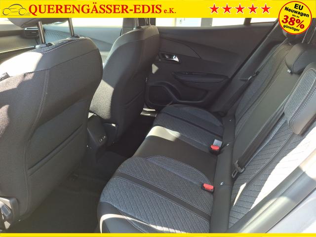 Peugeot / 2008 / Silber / Allure / Selektion Grey / , Beispielbilder, ggf. teilweise mit Sonderausstattung