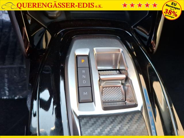Peugeot / 2008 / Silber / Allure / Selektion Grey / , Beispielbilder, ggf. teilweise mit Sonderausstattung