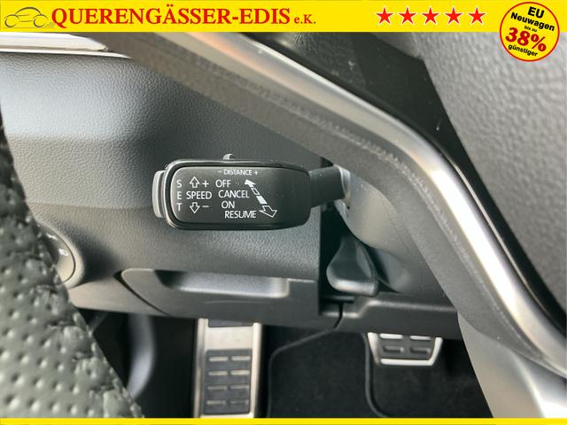 Skoda / Karoq / Grau / Sportline / Graphite Grau / , Beispielbilder, ggf. teilweise mit Sonderausstattung