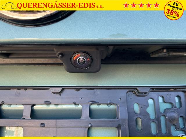 Volkswagen / Passat Variant / Grün / Elegance+AHK / Maripositgrün / , Beispielbilder, ggf. teilweise mit Sonderausstattung