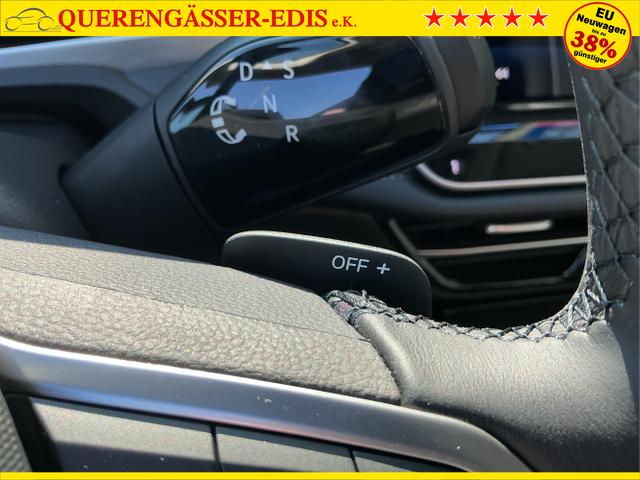 Volkswagen / Passat Variant / Grün / Elegance+AHK / Maripositgrün / , Beispielbilder, ggf. teilweise mit Sonderausstattung