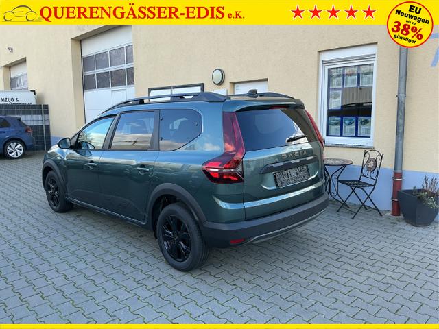 Dacia / Jogger / Grün / Extreme 7 Sitzer / Zeder Green / , Beispielbilder, ggf. teilweise mit Sonderausstattung