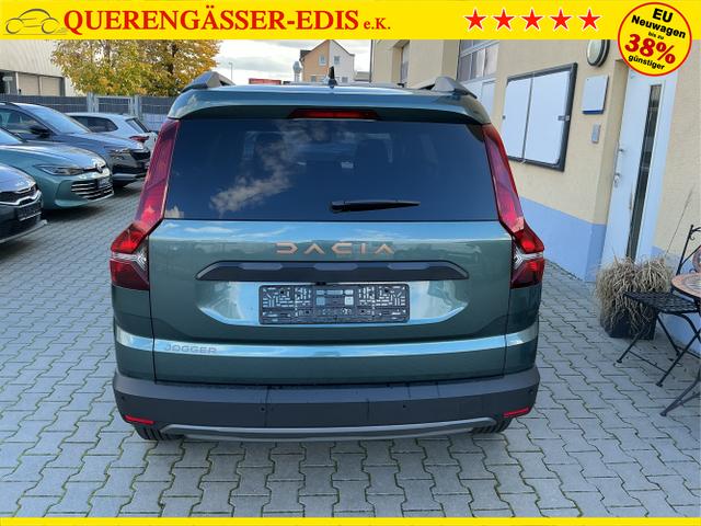 Dacia / Jogger / Grün / Extreme 7 Sitzer / Zeder Green / , Beispielbilder, ggf. teilweise mit Sonderausstattung