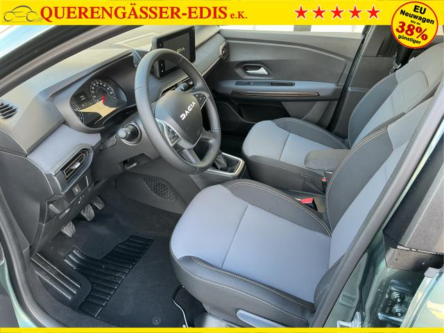 Dacia / Jogger / Grün / Extreme 7 Sitzer / Zeder Green / , Beispielbilder, ggf. teilweise mit Sonderausstattung