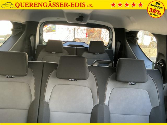 Dacia / Jogger / Grün / Extreme 7 Sitzer / Zeder Green / , Beispielbilder, ggf. teilweise mit Sonderausstattung