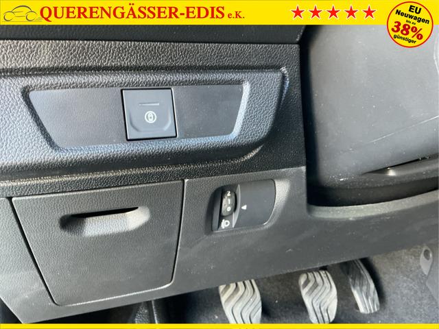Dacia / Jogger / Grün / Extreme 7 Sitzer / Zeder Green / , Beispielbilder, ggf. teilweise mit Sonderausstattung