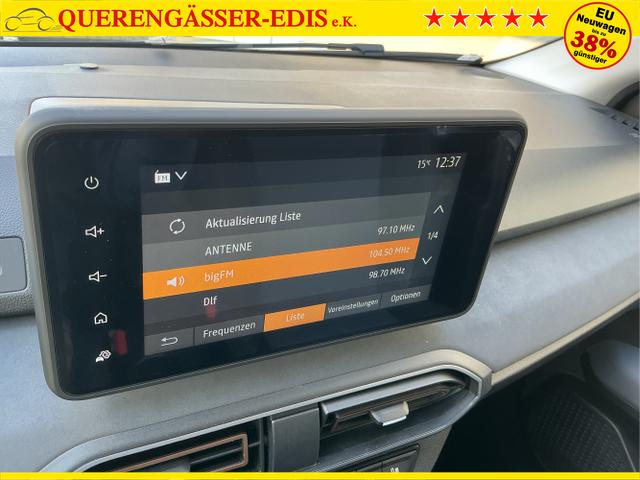Dacia / Jogger / Grün / Extreme 7 Sitzer / Zeder Green / , Beispielbilder, ggf. teilweise mit Sonderausstattung