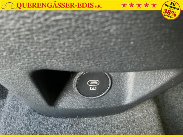 Kia / Ceed / Grau / Spin / Yucca Steel Grey / , Beispielbilder, ggf. teilweise mit Sonderausstattung