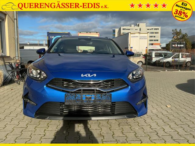 Kia / Ceed / Blau / Spin / Blue Flame / , Beispielbilder, ggf. teilweise mit Sonderausstattung