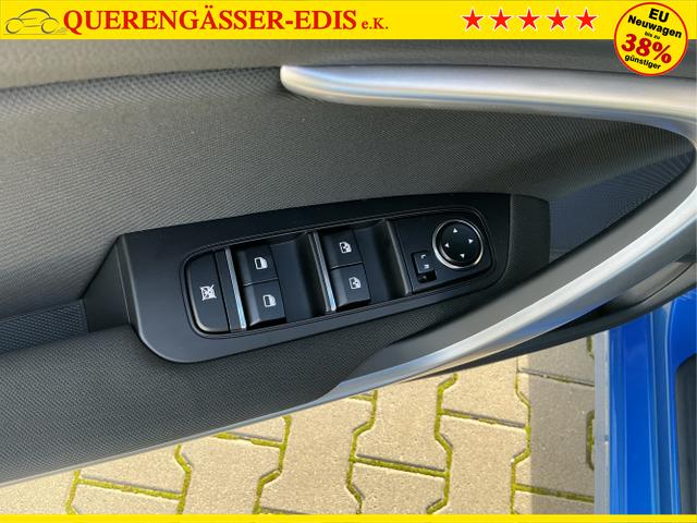 Kia / Ceed / Blau / Spin / Blue Flame / , Beispielbilder, ggf. teilweise mit Sonderausstattung