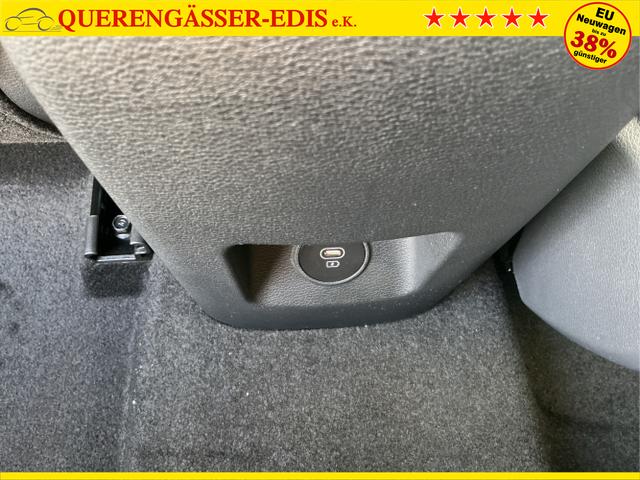 Kia / Ceed / Blau / Spin / Blue Flame / , Beispielbilder, ggf. teilweise mit Sonderausstattung