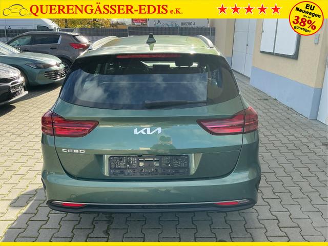Kia / Ceed / Grün / Spin / Xperience Green / , Beispielbilder, ggf. teilweise mit Sonderausstattung