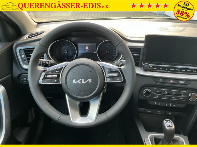 Kia / Ceed / Grün / Spin / Xperience Green / , Beispielbilder, ggf. teilweise mit Sonderausstattung