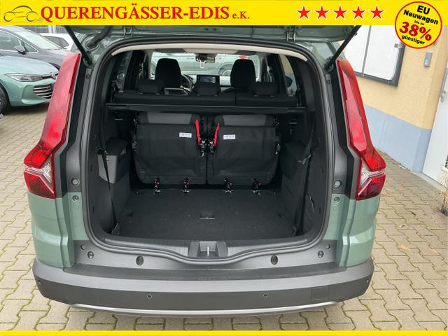 Dacia / Jogger / Grün / Extreme / Dusty Green / , Beispielbilder, ggf. teilweise mit Sonderausstattung