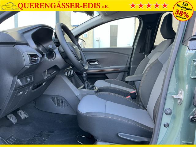 Dacia / Jogger / Gr&uuml;n / Extreme / Dusty Green / , Beispielbilder, ggf. teilweise mit Sonderausstattung