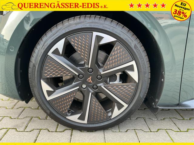 Cupra / Born / Gr&uuml;n / VZ / Dark-Forest Grūn / 