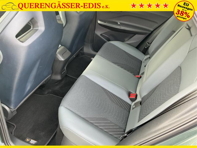 Cupra / Born / Gr&uuml;n / VZ / Dark-Forest Grūn / 