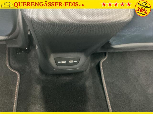 Cupra / Born / Gr&uuml;n / VZ / Dark-Forest Grūn / 