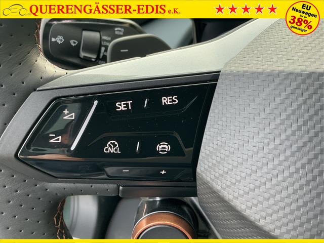 Cupra / Born / Gr&uuml;n / VZ / Dark-Forest Grūn / 