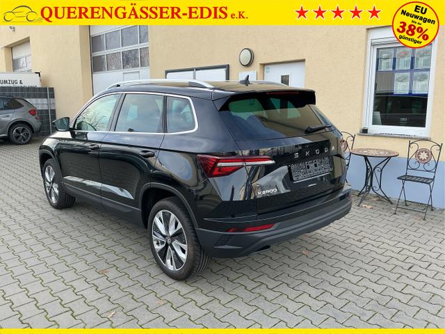Skoda / Karoq / Schwarz / Selection / Black Magic Metalic / , Beispielbilder, ggf. teilweise mit Sonderausstattung