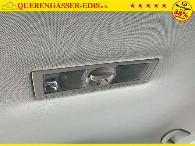 Skoda / Karoq / Schwarz / Selection / Black Magic Metalic / , Beispielbilder, ggf. teilweise mit Sonderausstattung