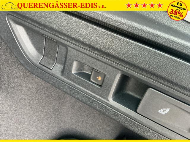 Volkswagen / Passat Variant / Schwarz / Elegance+AHK / Grenadilla Black Metalic / , Beispielbilder, ggf. teilweise mit Sonderausstattung